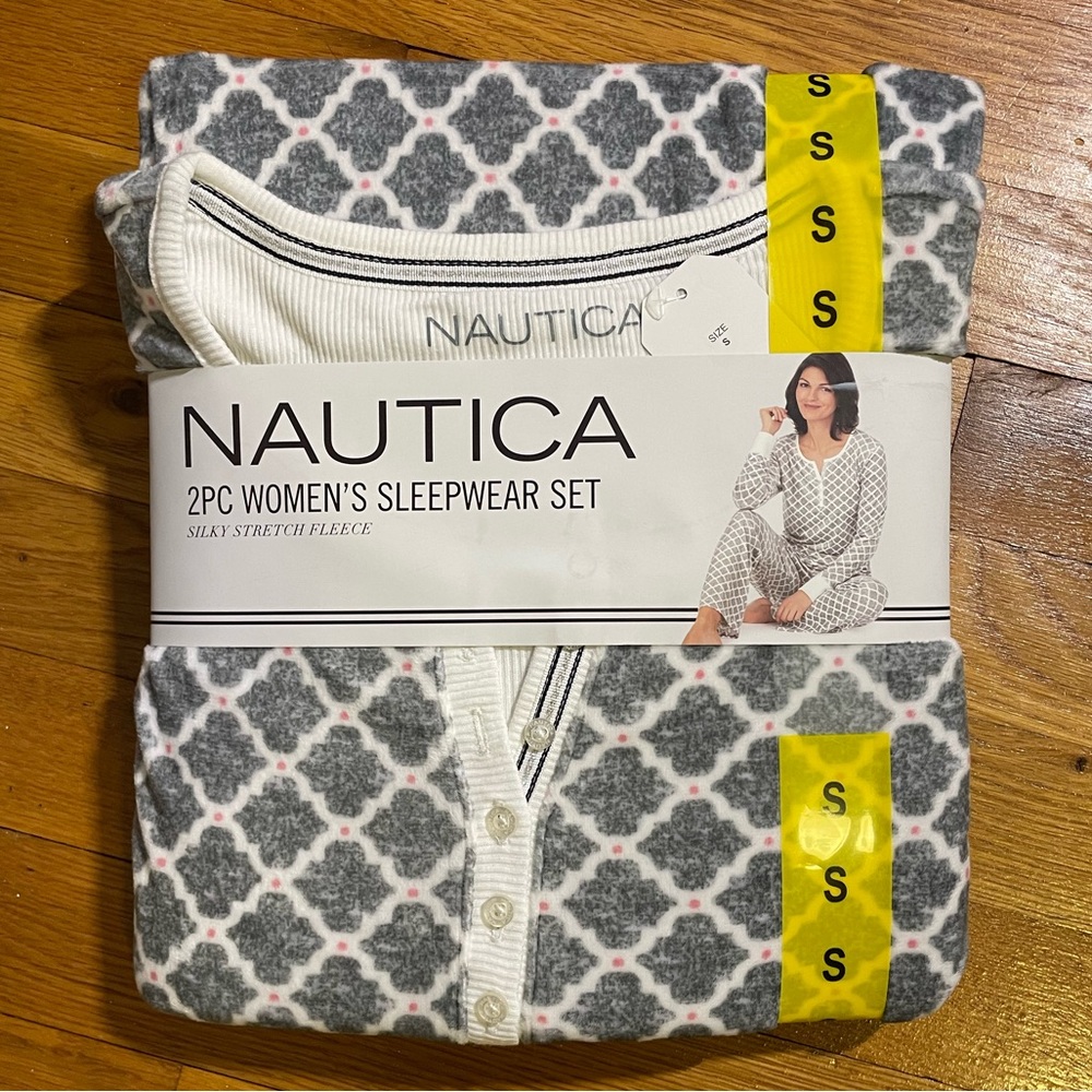 Nautica 2PC Women’s Sleepwear Set
